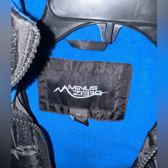 Little boys snow/winter coat - Picture 5 of 10